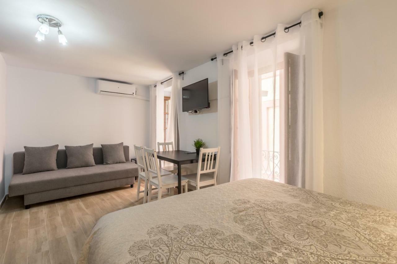 Sagasta Apartamento En Pleno Centro De Sevilla 외부 사진